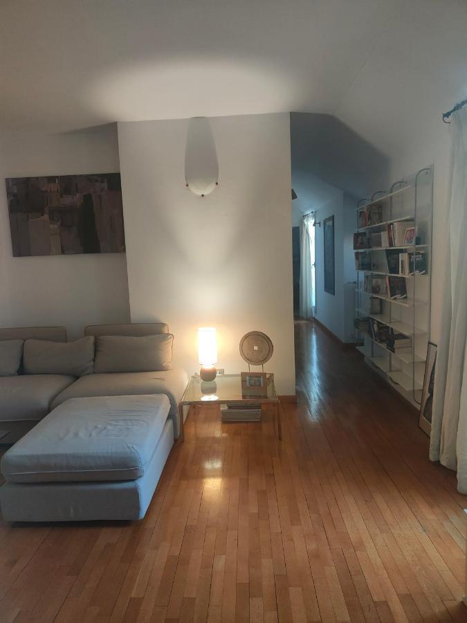 Grande Apartamento, Centro Di Asti Apartment Luaran gambar